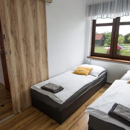 Apikraina مزرعة للإقامة