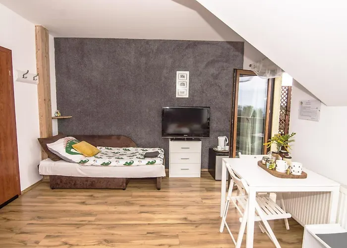 مزرعة للإقامة Apikraina Dziwiszow